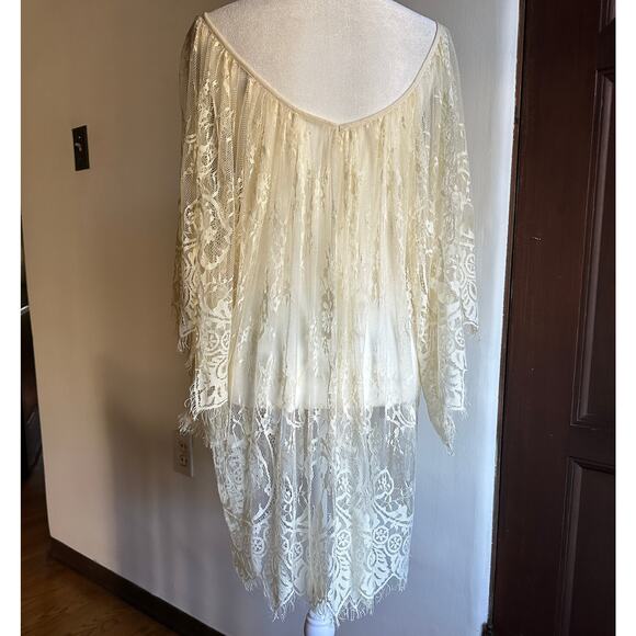L*SPACE | Geneva Lace Swim Cover Up Boho Lace Tunic Bathing Suit Cover up Small - Picture 4 of 5